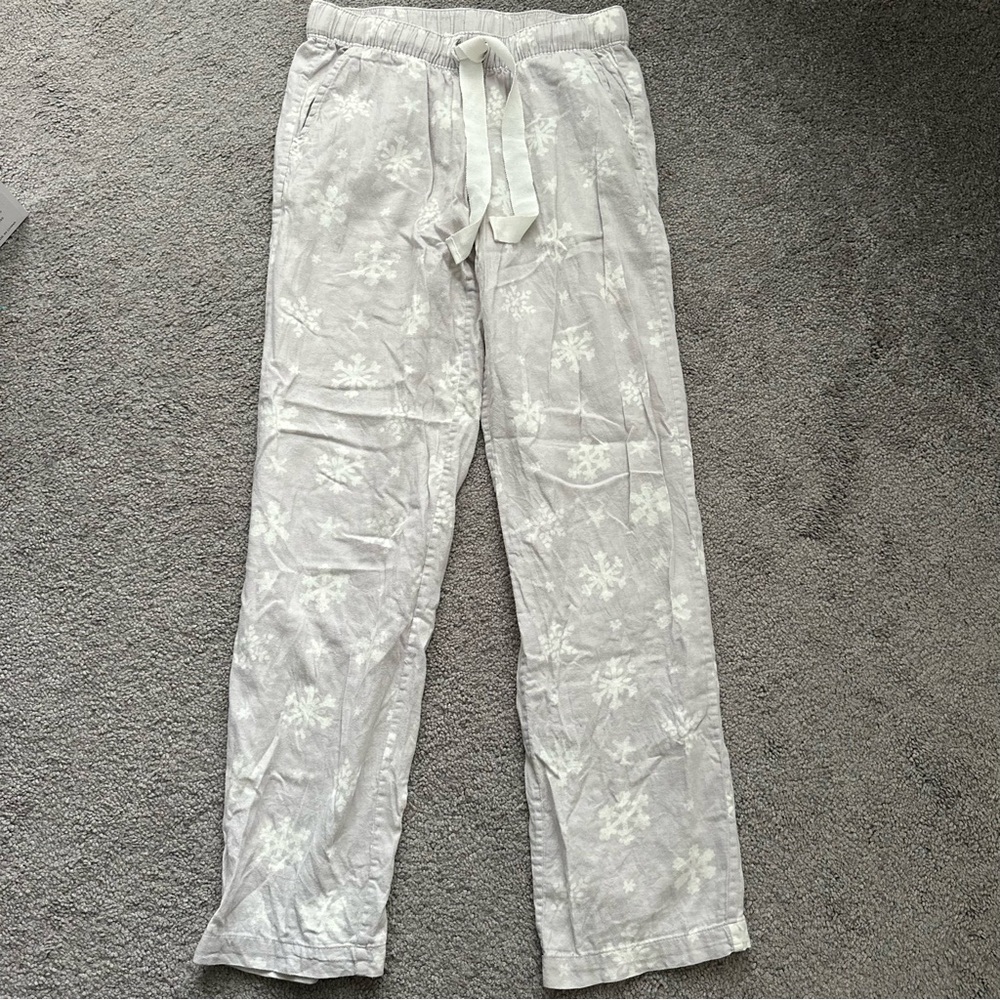Aerie Snowflake Pajama Pants